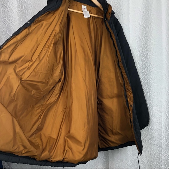 Vintage 90s Black Neutral Tone Nike Air Hooded Drawstring Winter Jacket - Picture 3 of 16